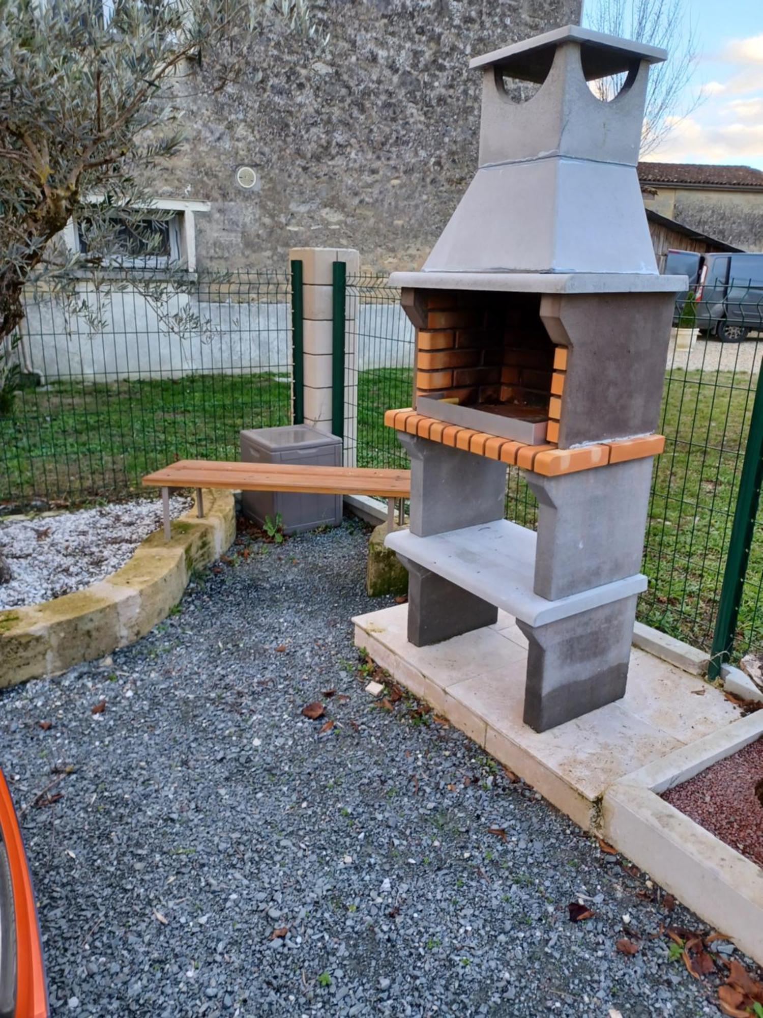Gite Mimi Saint-Sulpice-de-Faleyrens Номер фото